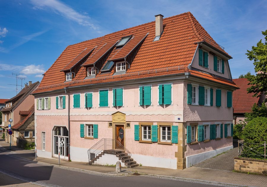 File:Kernen im Remstal - Rommelshausen - Hauptstraße 13 - Ansicht von SSW (2).jpg