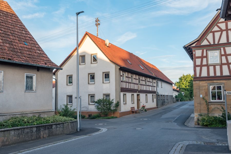 Aidhausen, Kerbfeld, Humprechtshäuser Straße 13