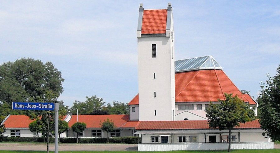 File:Schallstadt, Kirche St. Blasius.jpg