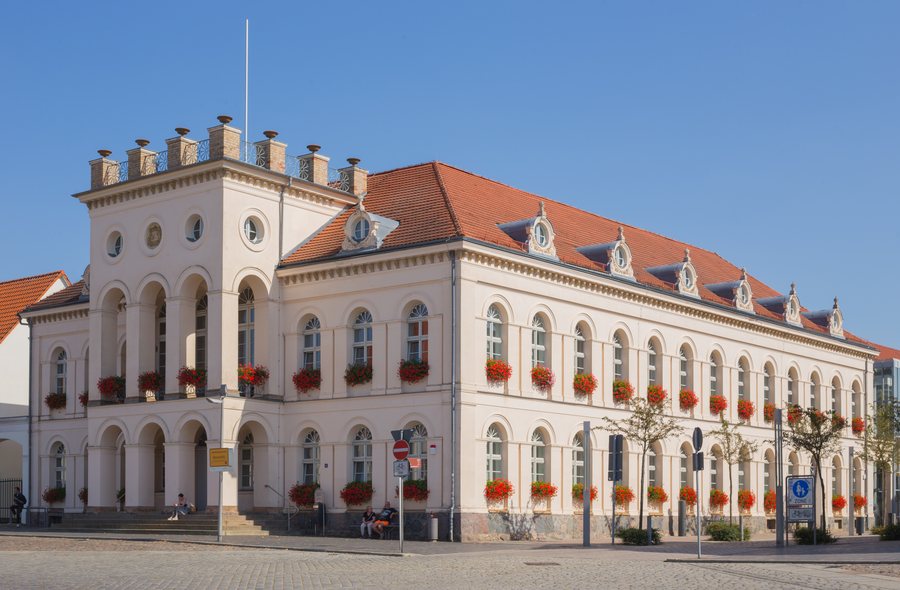 File:Neustrelitz Rathaus 09.jpg