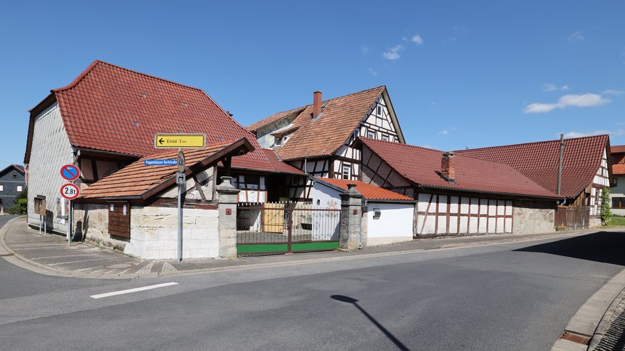 File:Poppenhausen-Gehöft.jpg