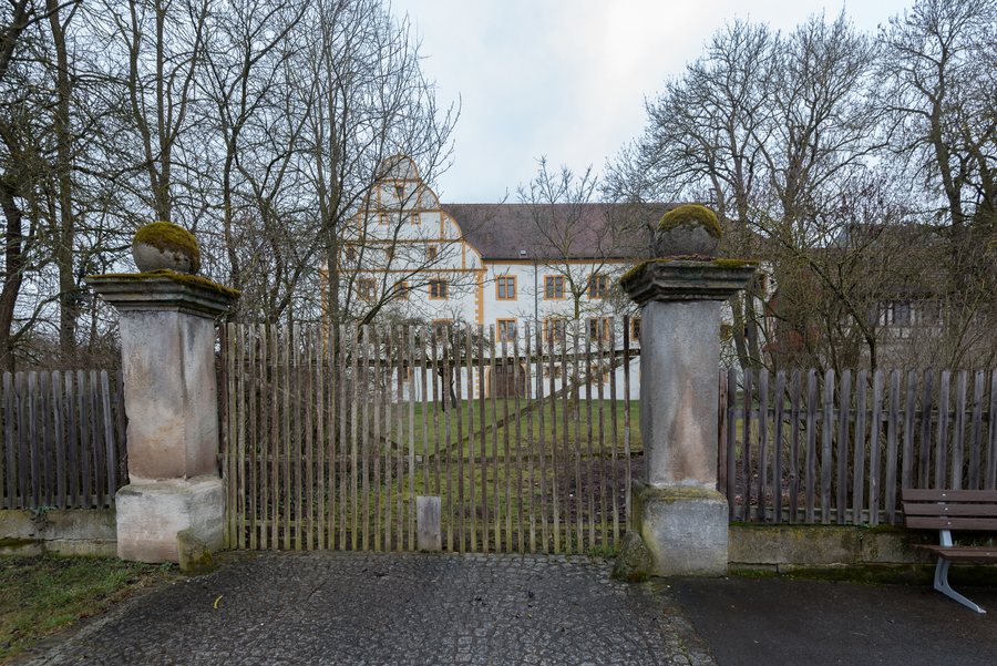 File:Schlossallee 1, Schloss Bundorf Bundorf 20210313 001.jpg