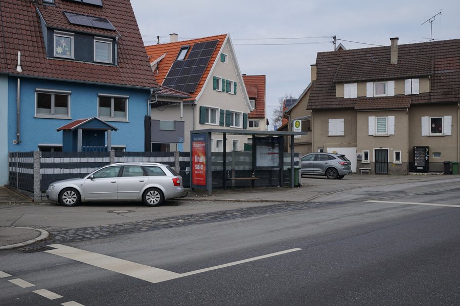 File:Bushaltestelle Bühl Rathaus Tübingen-Bühl 01.jpg