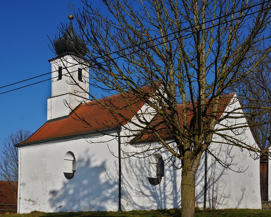 File:Kirche St. Nikolaus Altenburg (Vilsheim).jpg