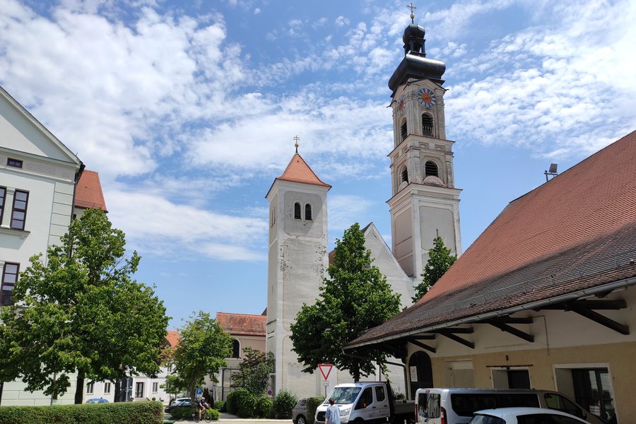 File:St. Emmeram Geisenfeld 1.jpg