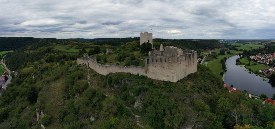 File:Burgruine Kallmünz 02.jpg