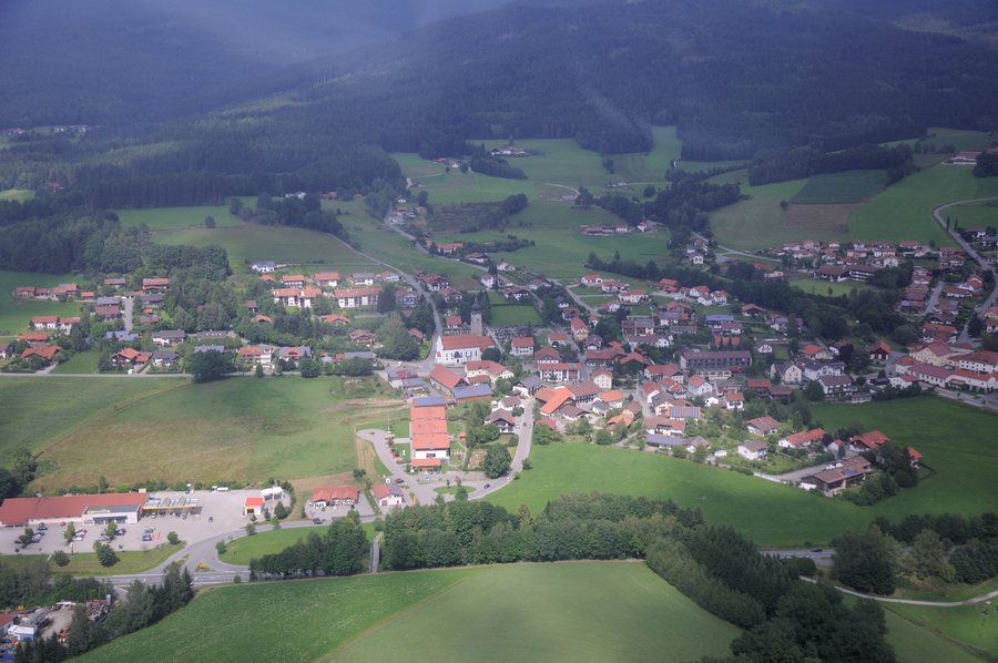 File:2014-08-01 13-05-56 Germany Bayern Drachselsried Grafenried.JPG