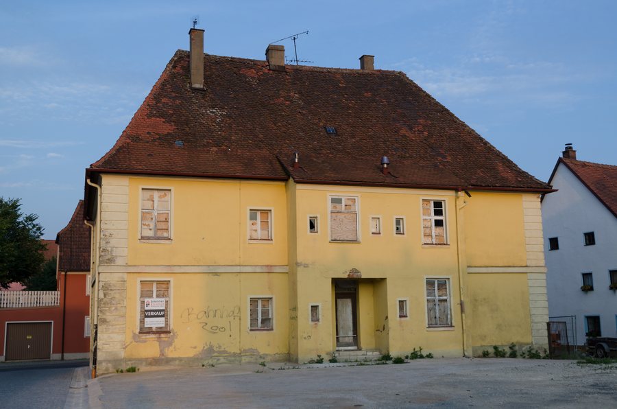 Wassertrüdingen, Alte Schulgasse 1