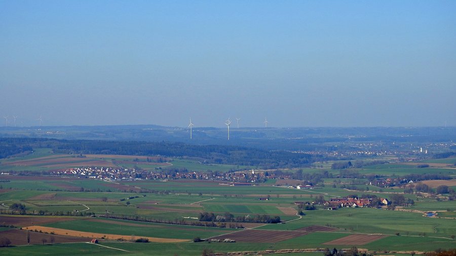 File:Gerolfingen, AN - Hesselberg - Weiltingen, AN, Ruffenhofen, Wilburgstetten, AN v O.jpg