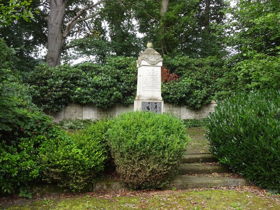 File:DEU Niedersachsen Dedenhausen 230805 020.jpg