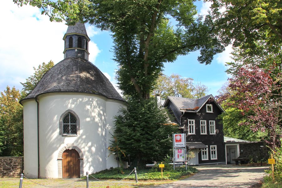 File:2020-09-06-wilnsdorf-eremitage-01.jpg
