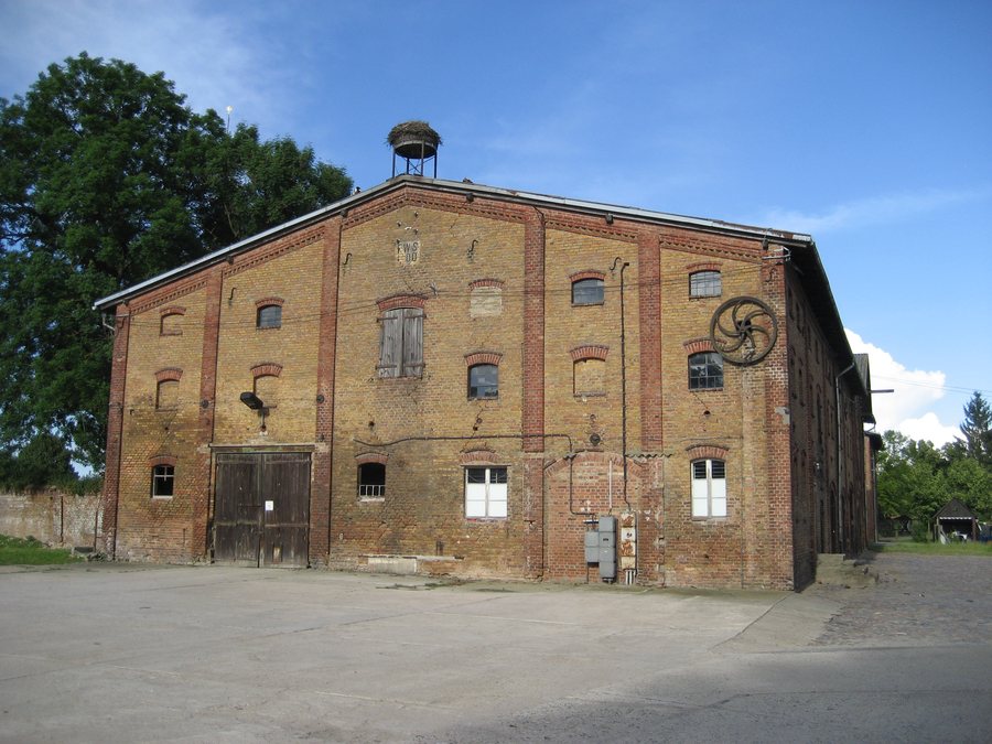 File:Ramin-Nebengebäude-Gutsanlage-IMG 1067.JPG
