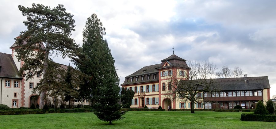 File:Malteserschloss (Heitersheim) jm29623.jpg
