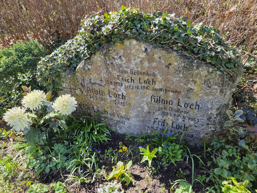Former cemetery Neusitz, Uhlstädt-Kirchhasel 1