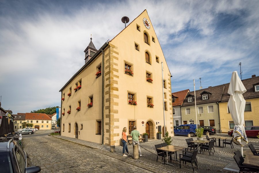 File:2021-08-21 Bilder Marktplatz Rathaus (5).jpg