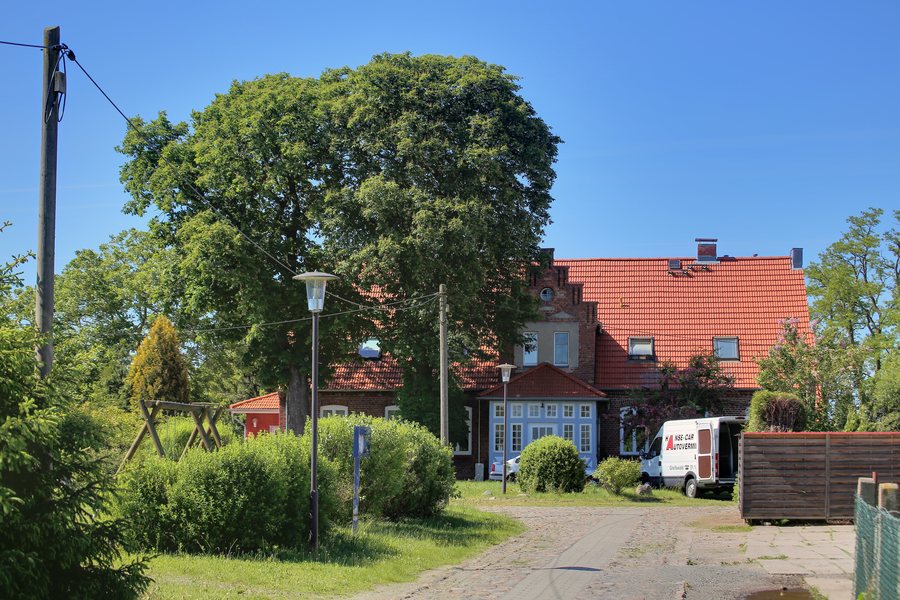 File:Gutshaus Levenhagen.jpg