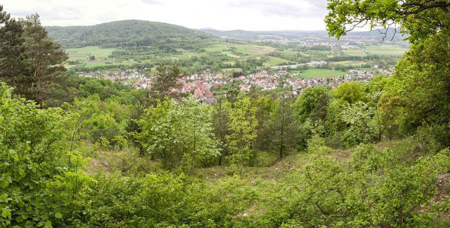 File:Happurg Oben 01.jpg