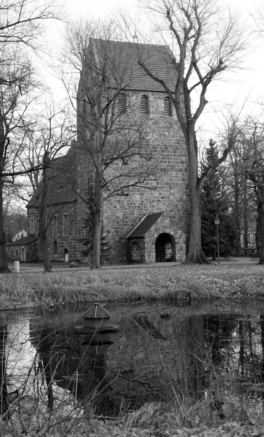 File:Dorfkirche Marienfelde in Berlin Tempelhof.jpg