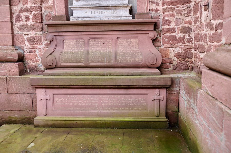 File:Kath. Pfarrkirche St. Johannes ante portam latinam Weilbach 20210605 174.jpg