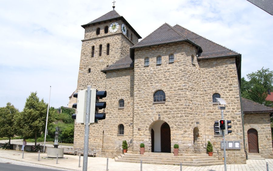 File:Waffenbrunn-Kirche-06a.jpg