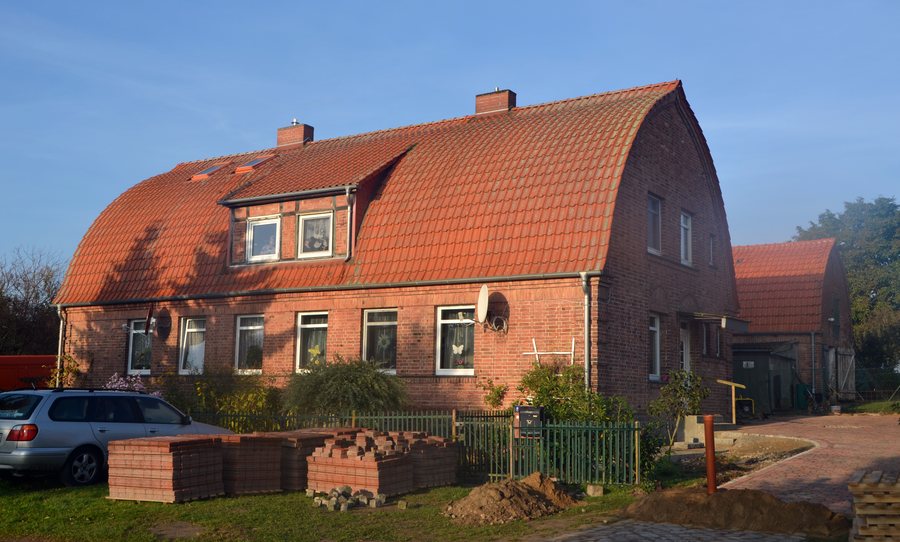 File:Benitz Dorfstr7 8.jpg