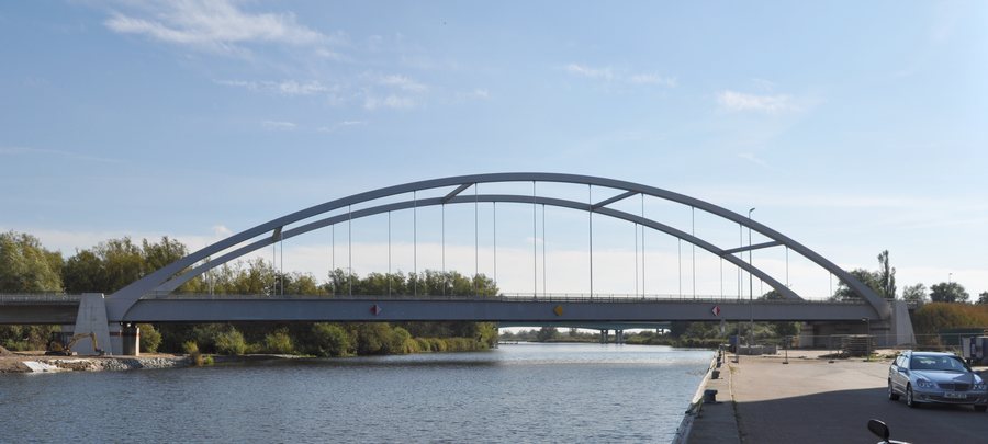 File:Jarmen-Peenebrücke-121003-001.JPG