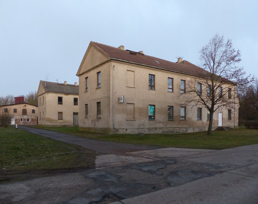 File:Blesewitz Gutshaus Südost.jpg