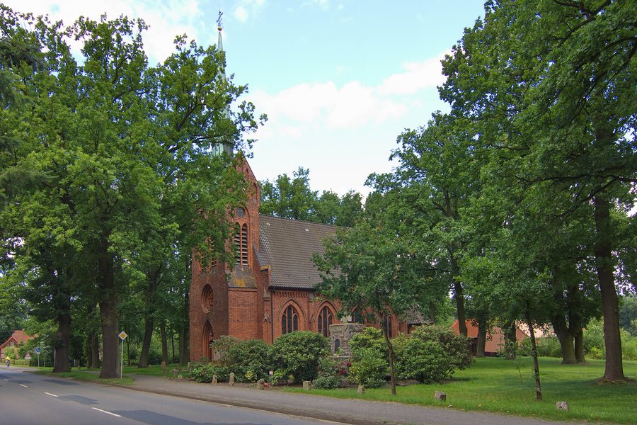 File:Kirche Zum heiligen Kreuz in Eickeloh IMG 9341.jpg