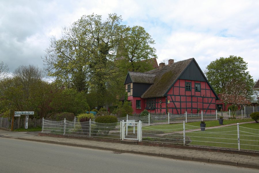 File:Pfarrwitwenhaus Neu Boltenhagen.jpg