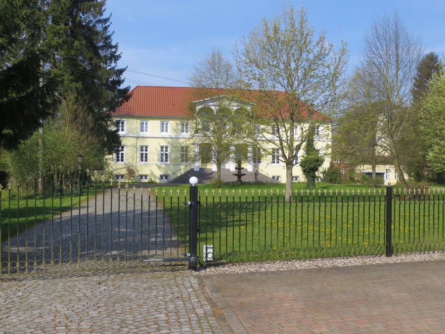 Schossin, Gutshaus und Teil des Parks